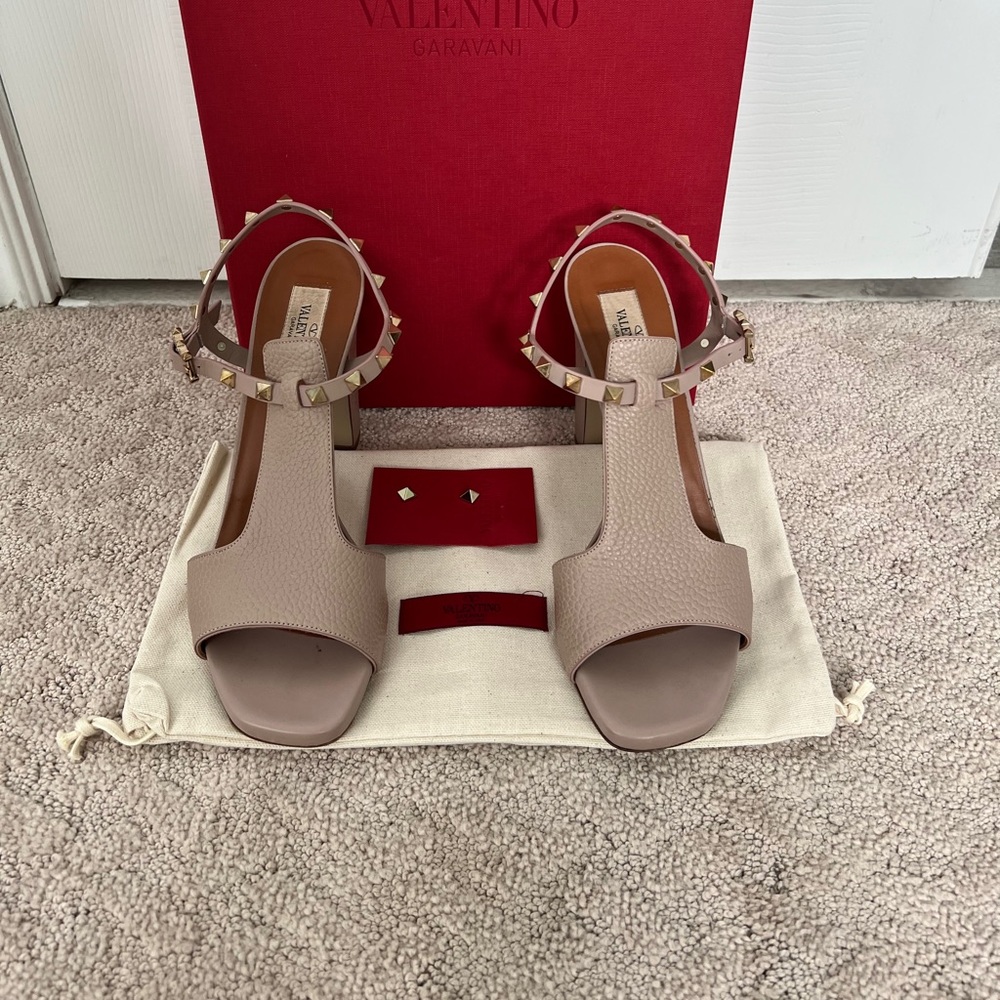 Valentino Rockstud Sandal - Size 8.5B